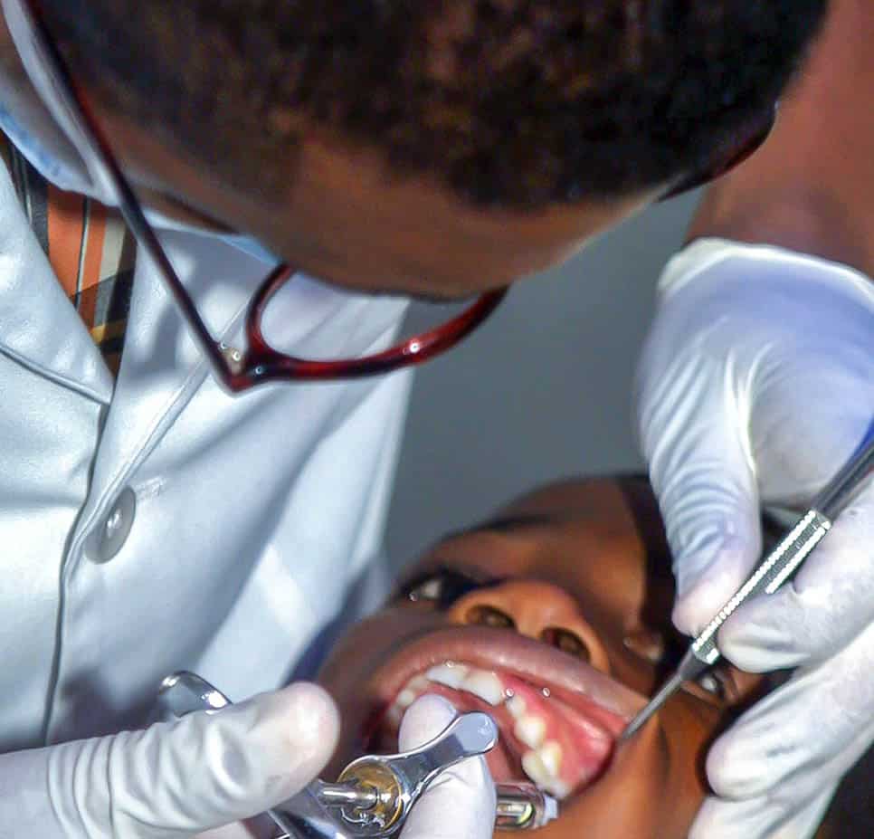 Fast and effective 1-hour teeth whitening service for instant results Towcester